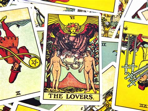 los enamorados tarot amor|Los Enamorados en el Tarot